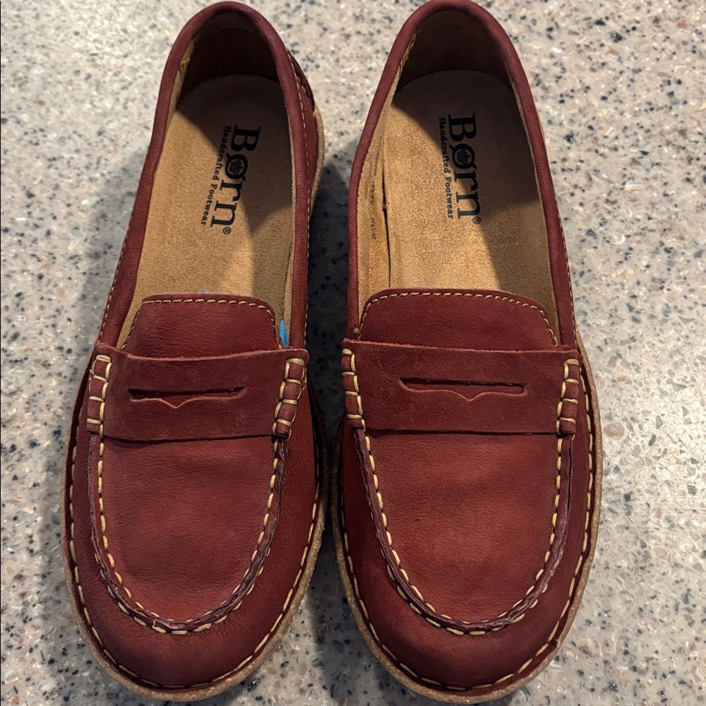 Born Leather Loafers 8 brown. Nice quality shows little wear